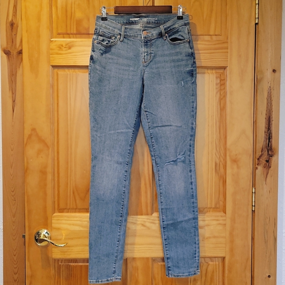 Old Navy curvy profile skinny jeans size 2 distressed